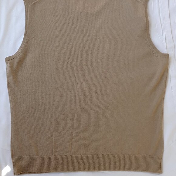 Burberry London Sleeveless Wool Knit Top Size Medium - Picture 6 of 7
